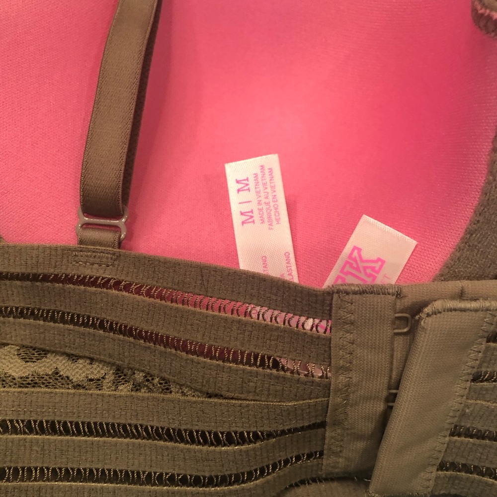 Pink Victoria’s Secret - Picture 5 of 6